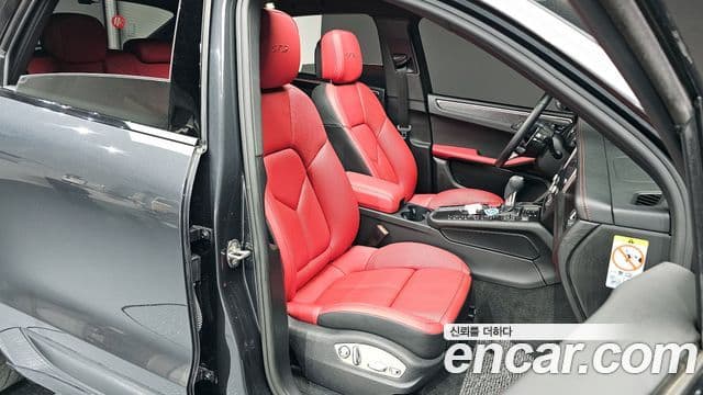 Porsche Macan 95B, 2021 12