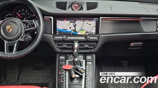 Porsche Macan 95B, 2021 19