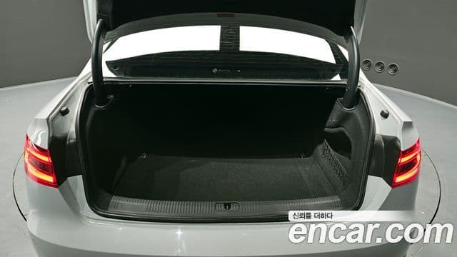 Audi A4 (B9), 2018 20