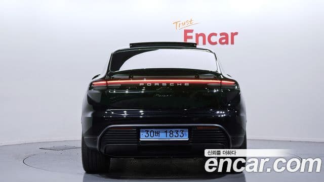Porsche Macan EV базовый 4, 2025 4