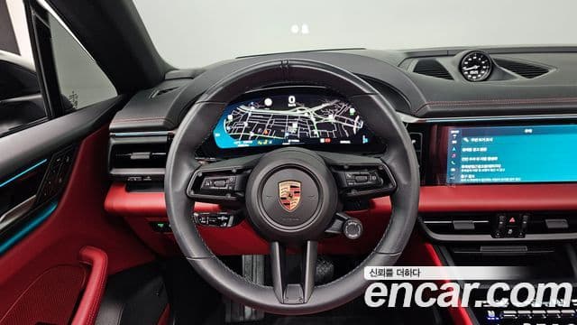 Porsche Macan EV базовый 4, 2025 12