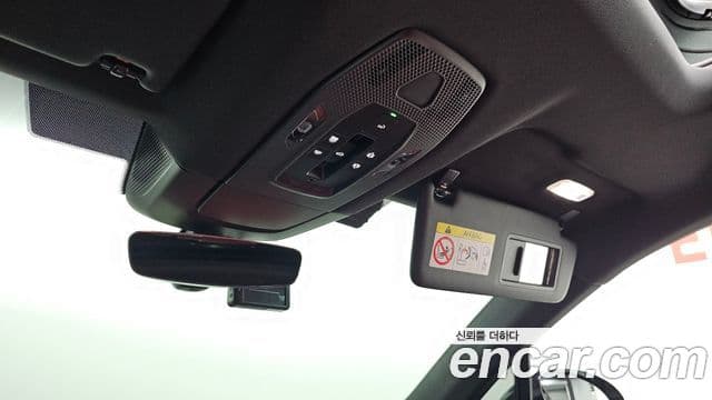 Porsche Macan EV базовый 4, 2025 13