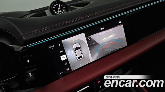 Porsche Macan EV базовый 4, 2025 14