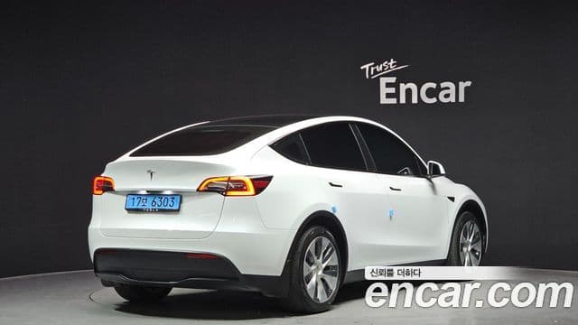 Tesla модель Y, 2023 2