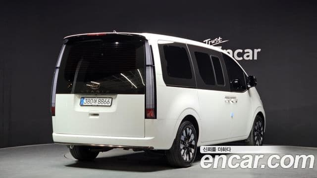 Hyundai Staria Inspiration, 2025 2