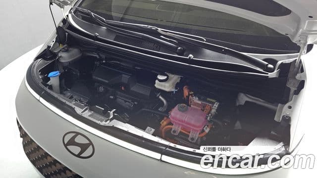 Hyundai Staria Inspiration, 2025 6