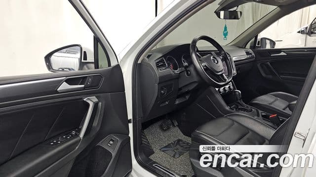 Volkswagen Tiguan 2세대 Premium, 2020 10