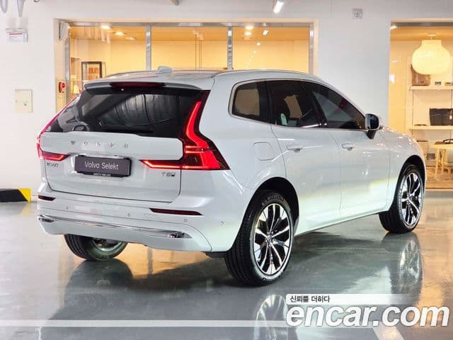 Volvo XC60 2세대 T8 Ultra Bright, 2026 2