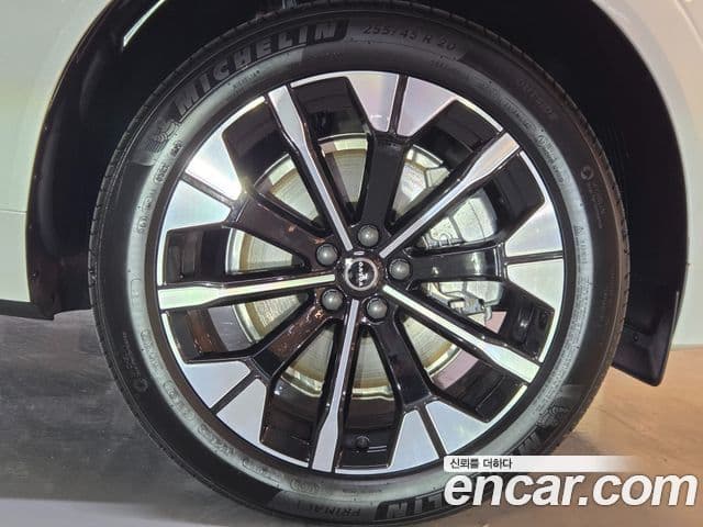 Volvo XC60 2세대 T8 Ultra Bright, 2026 все фото