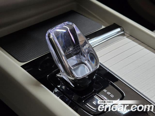 Volvo XC60 2세대 T8 Ultra Bright, 2026 9