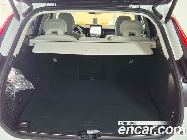 Volvo XC60 2세대 T8 Ultra Bright, 2026 20