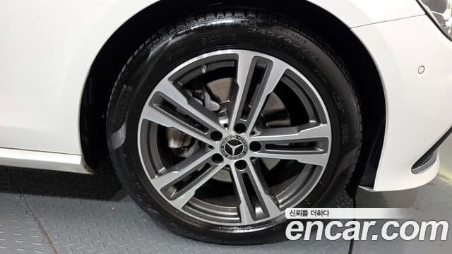 Mercedes-Benz E-класс W213 Avantgarde, 2023 все фото