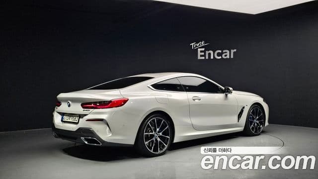 BMW 8시리즈 (G15) 840i xDrive M Sport купе, 2022 2