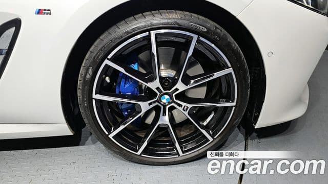 BMW 8시리즈 (G15) 840i xDrive M Sport купе, 2022 все фото