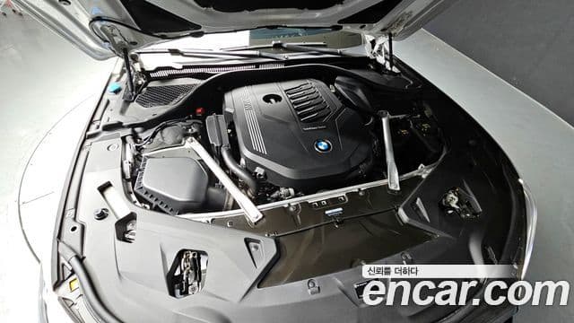BMW 8시리즈 (G15) 840i xDrive M Sport купе, 2022 6