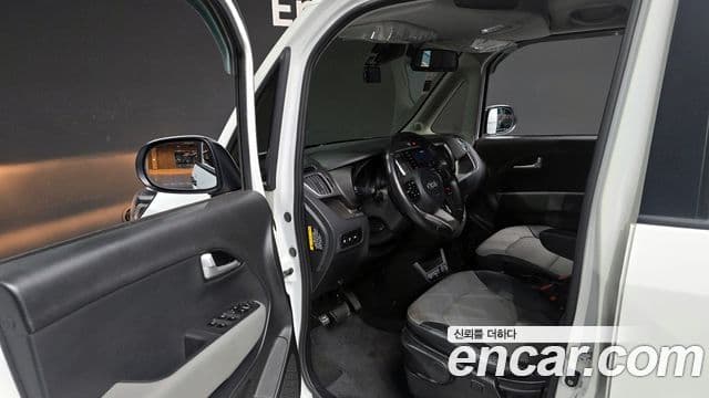 Kia The / новый New Ray Signature, 2021 10