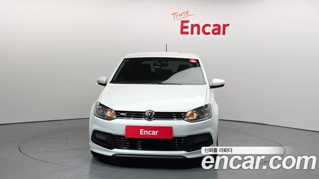 Volkswagen 폴로 5세대, 2015 3