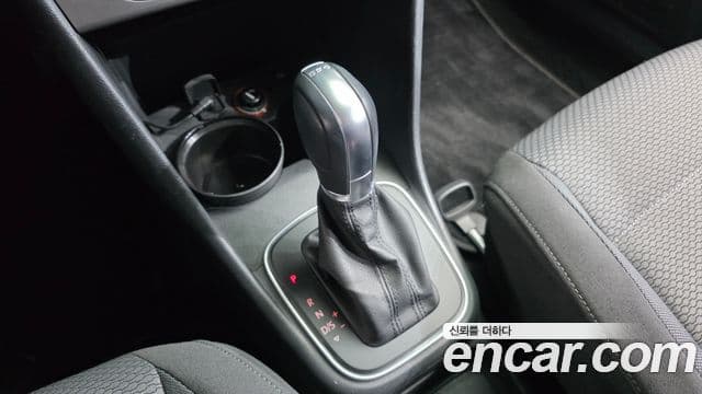 Volkswagen 폴로 5세대, 2015 9