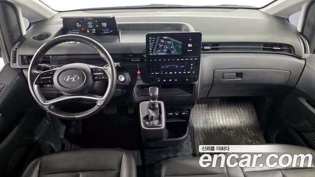 Hyundai Staria Modern, 2023 7