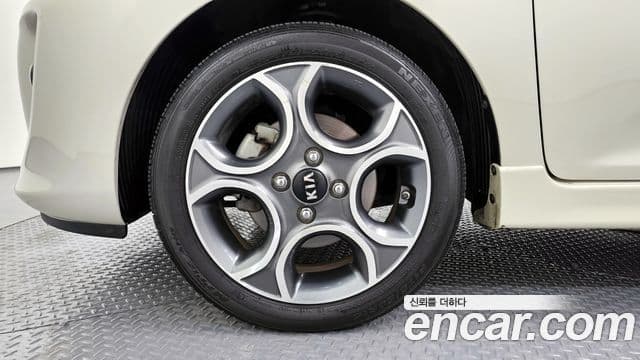 Kia The / новый New Morning Luxury, 2016 все фото