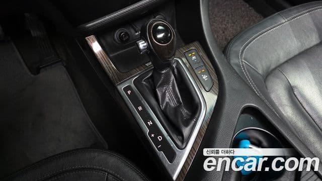 Kia K5 Prestige, 2012 9