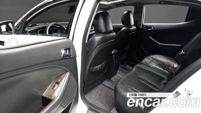 Kia K5 Prestige, 2012 12