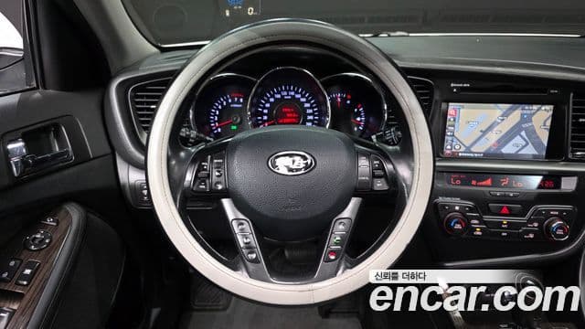 Kia K5 Prestige, 2012 13