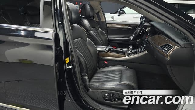 Genesis EQ900 Prestige, 2016 10