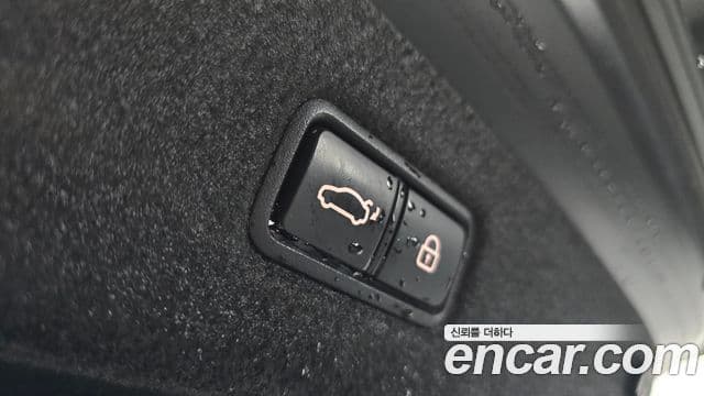 Genesis EQ900 Prestige, 2016 20