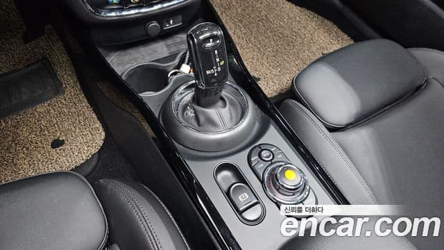 Mini Cooper 클럽맨 2세대, 2021 9