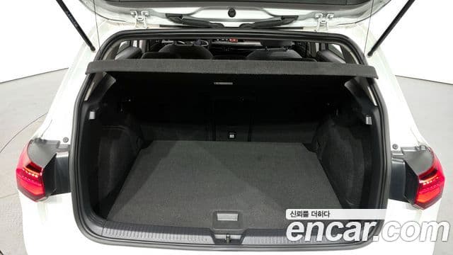 Volkswagen Гольф 8세대 Prestige, 2022 20