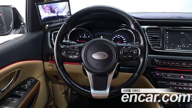 Kia All New Carnival Noblesse, 2016 13