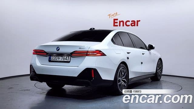 BMW 5시리즈 (G60) 520i M Sport, 2024 2