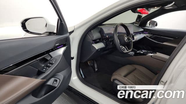 BMW 5시리즈 (G60) 520i M Sport, 2024 10