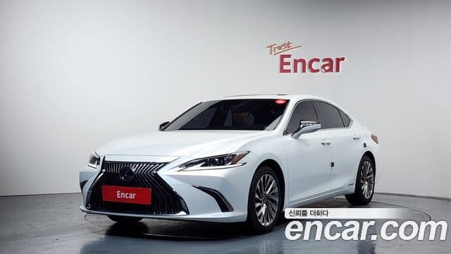 Lexus ES300h 7세대 Luxury Plus, 2019 1