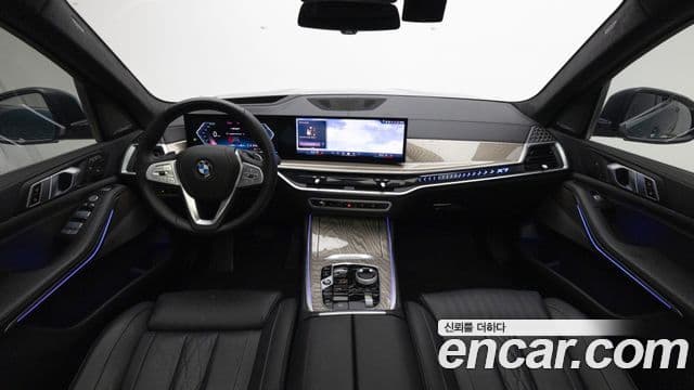 BMW X7 (G07) xDrive 40i Design Pure Excellence 6인승, 2024 7