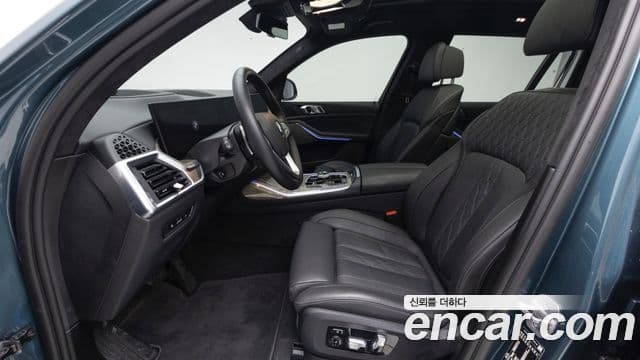 BMW X7 (G07) xDrive 40i Design Pure Excellence 6인승, 2024 10