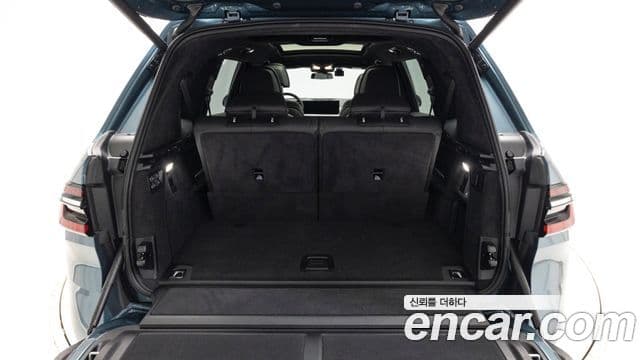 BMW X7 (G07) xDrive 40i Design Pure Excellence 6인승, 2024 16