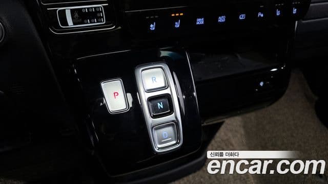 Hyundai Staria Inspiration, 2025 9