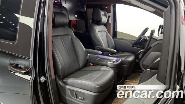 Hyundai Staria Inspiration, 2025 12