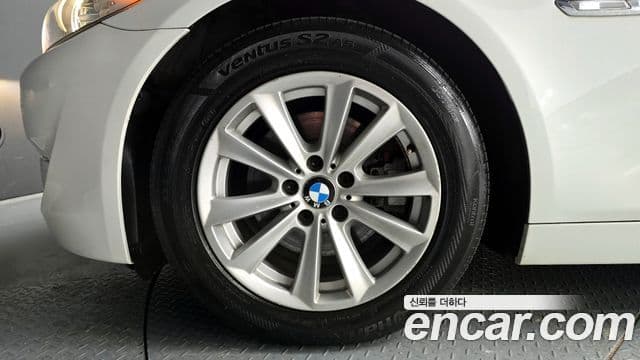 BMW 5시리즈 (F10), 2011 все фото