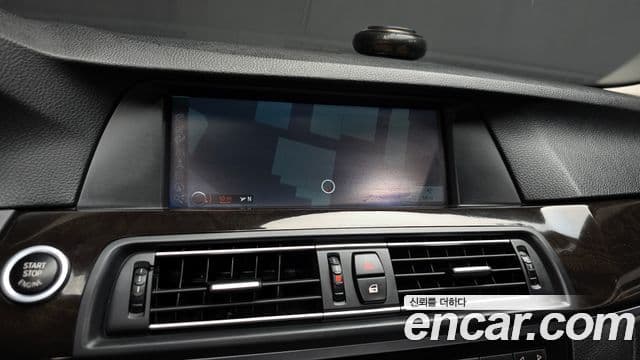 BMW 5시리즈 (F10), 2011 14