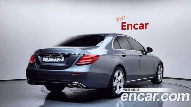 Mercedes-Benz E-класс W213 Avantgarde, 2018 2