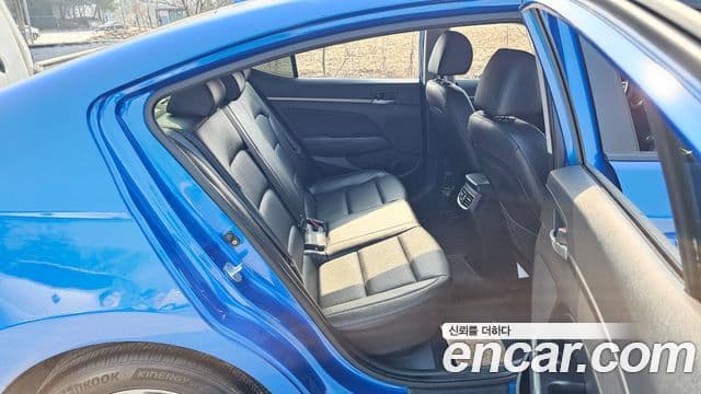 Hyundai Avante AD Special, 2017 12