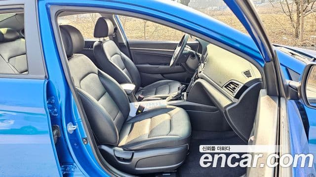 Hyundai Avante AD Special, 2017 13