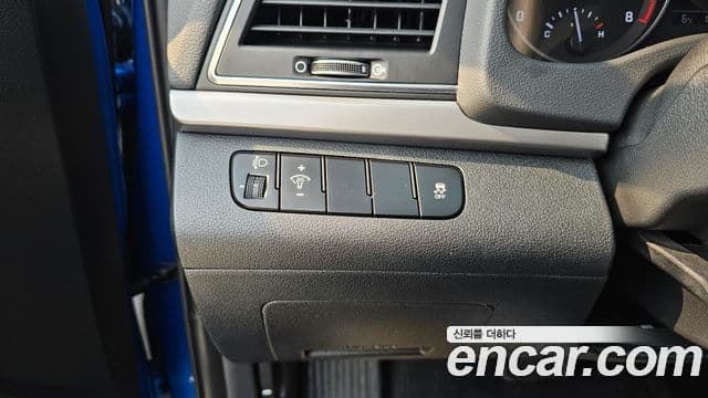 Hyundai Avante AD Special, 2017 15