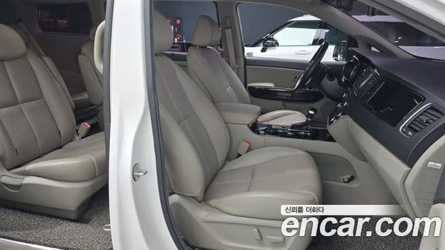 Kia The / новый New Carnival Special, 2019 10