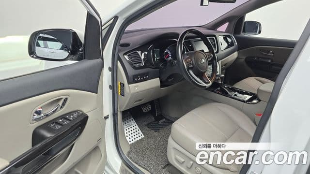 Kia The / новый New Carnival Special, 2019 11