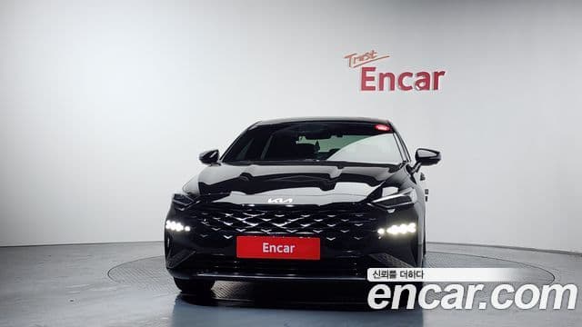 Kia K8 гибрид Signature, 2022 3