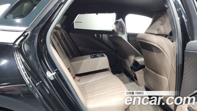 Kia K8 гибрид Signature, 2022 12